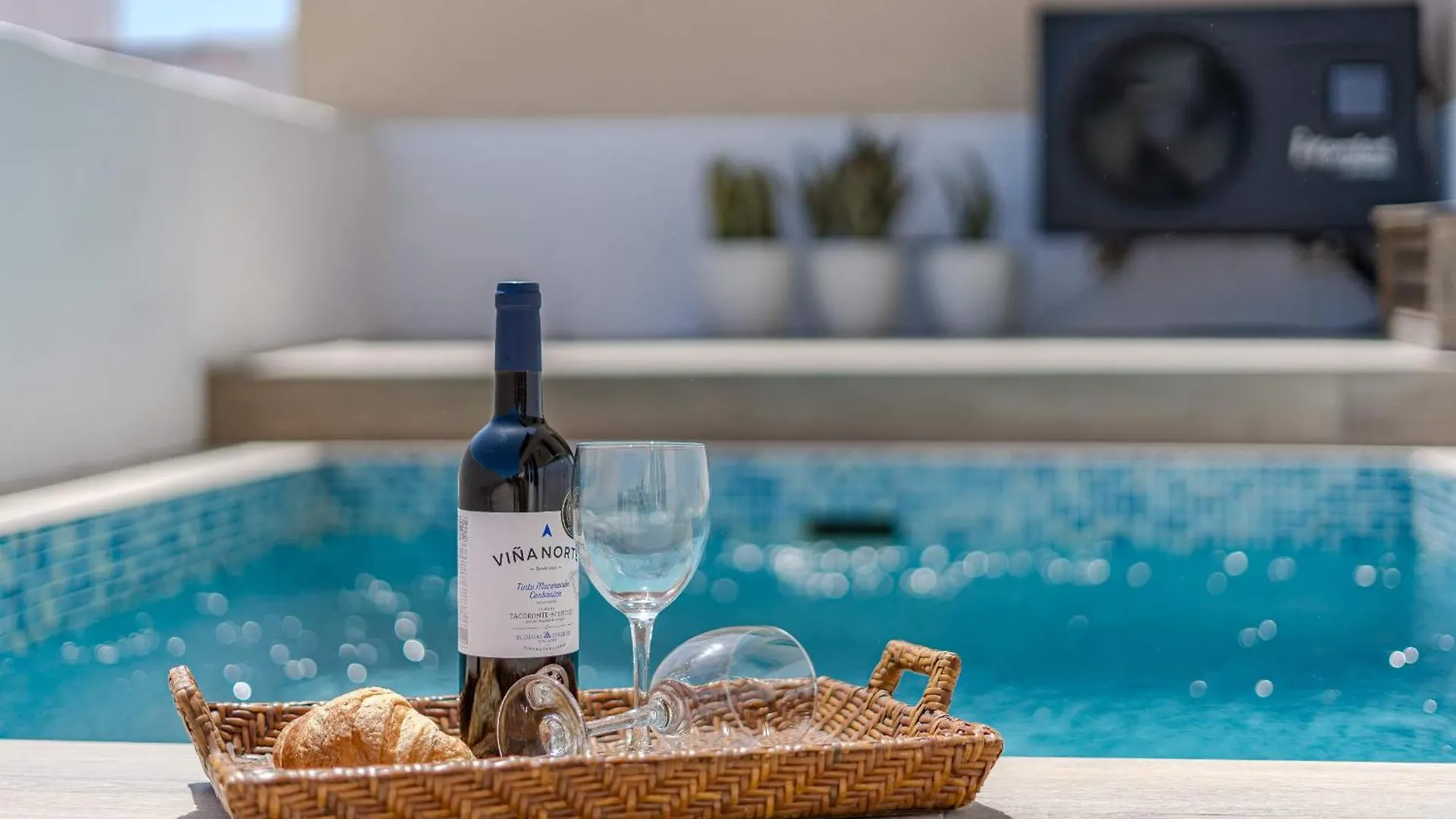 Villa Medano Seaside Villa, Jacuzzi & Pool El Médano Spanien