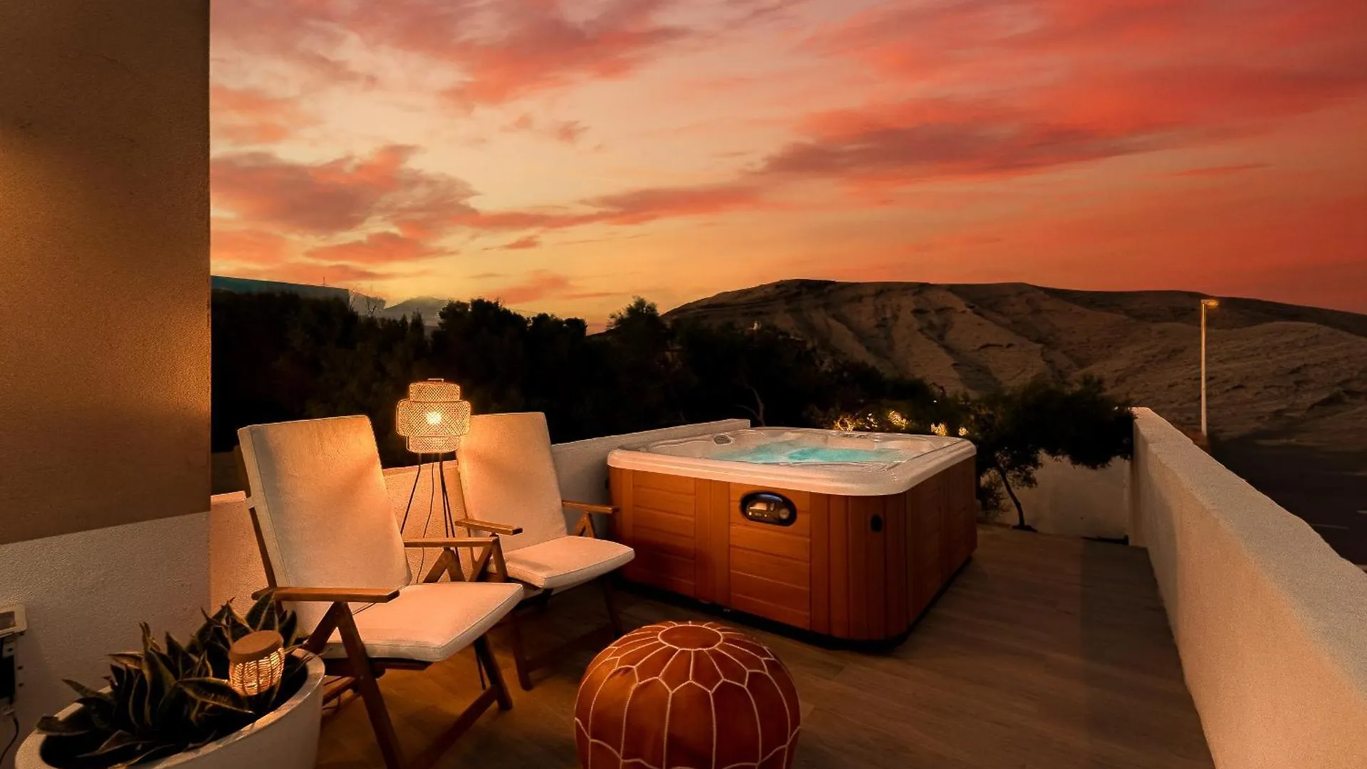 Medano Seaside Villa, Jacuzzi & Pool El Médano 0*,  España